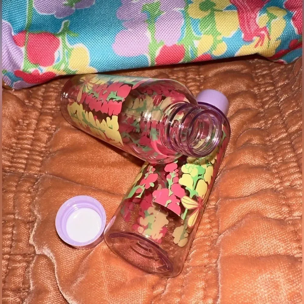 LILY PULITZER for ESTEE LAUDER Gorgeous makeup/ travel bag with a summer print